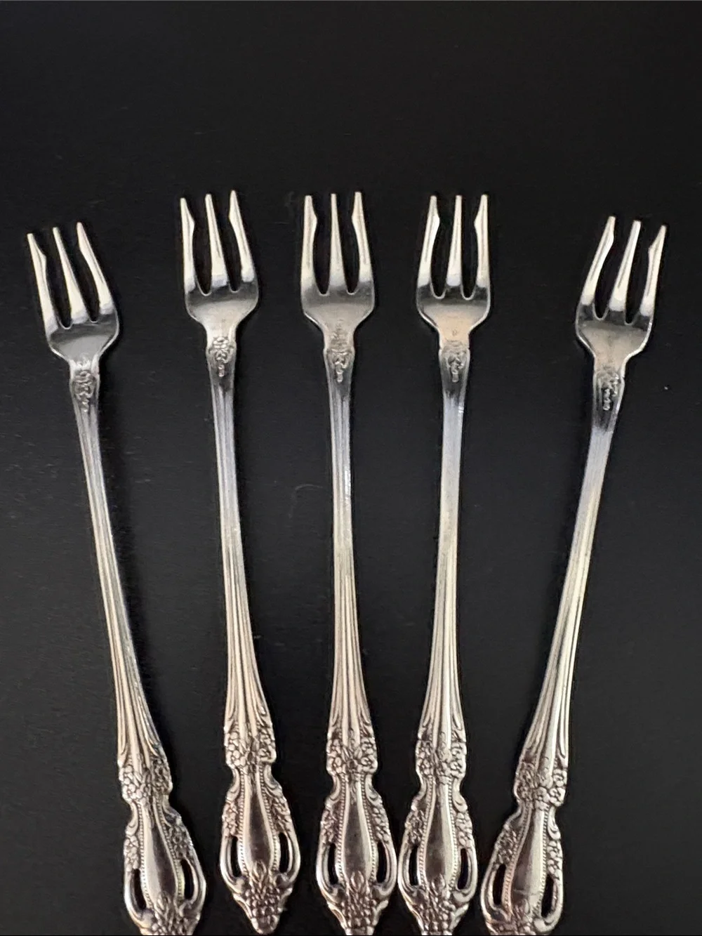 Oneida Raphael cocktail or seafood fork set